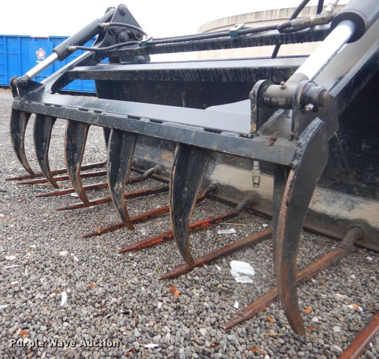 image for item JF9928 S&H  skid steer grapple bucket