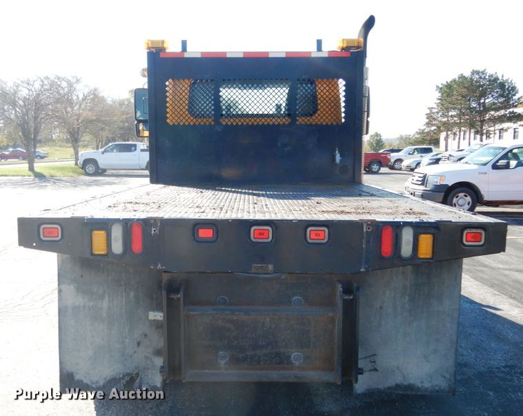 image for item JI9365 2006 International 7400  flatbed truck