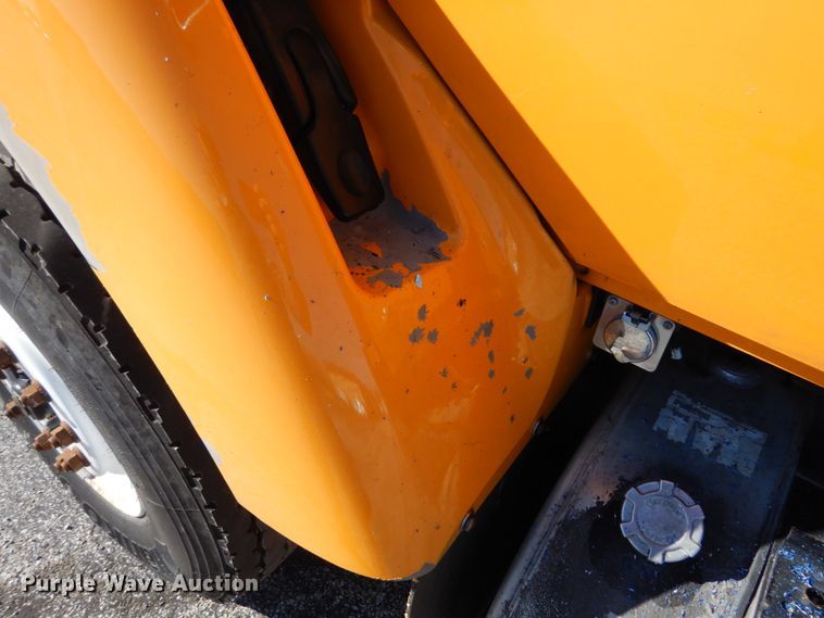 image for item JI9365 2006 International 7400  flatbed truck