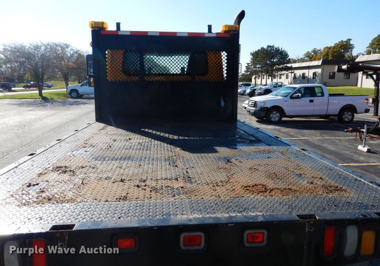 image for item JI9365 2006 International 7400  flatbed truck