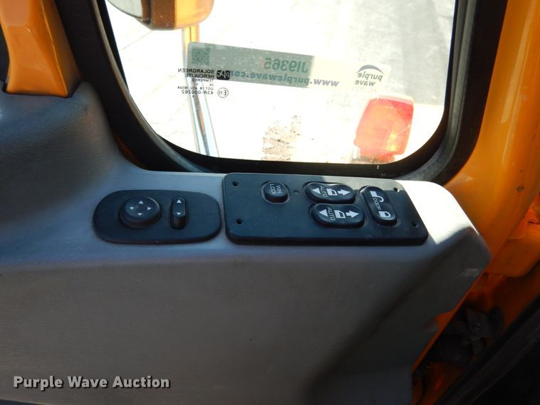 image for item JI9365 2006 International 7400  flatbed truck