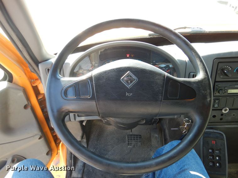 image for item JI9365 2006 International 7400  flatbed truck