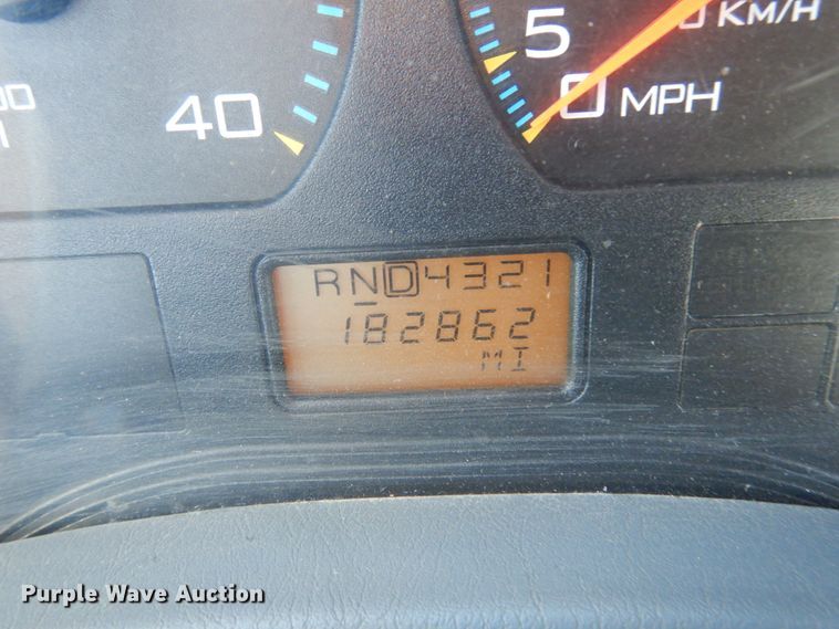 image for item JI9365 2006 International 7400  flatbed truck