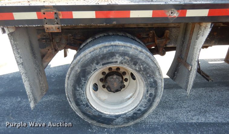 image for item JI9365 2006 International 7400  flatbed truck