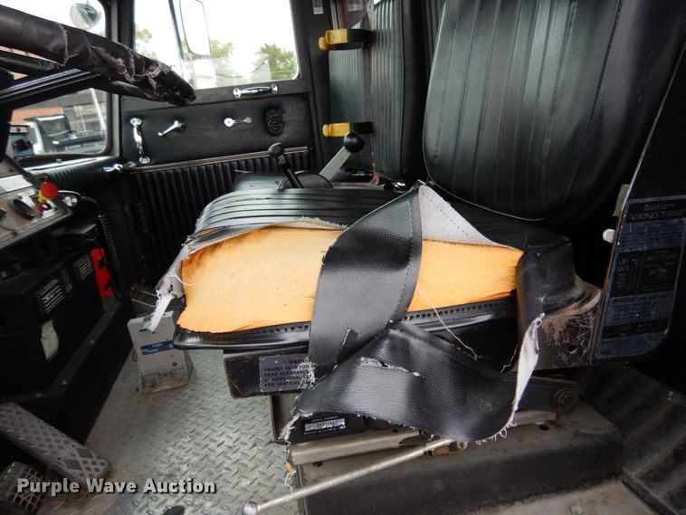 image for item JI9379 1984 Sutphen  ladder fire truck