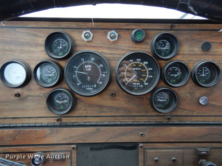 image for item JI9379 1984 Sutphen  ladder fire truck