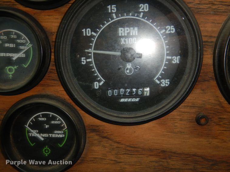 image for item JI9379 1984 Sutphen  ladder fire truck