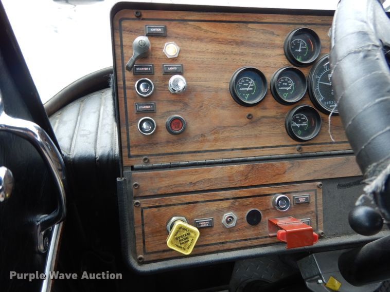 image for item JI9379 1984 Sutphen  ladder fire truck