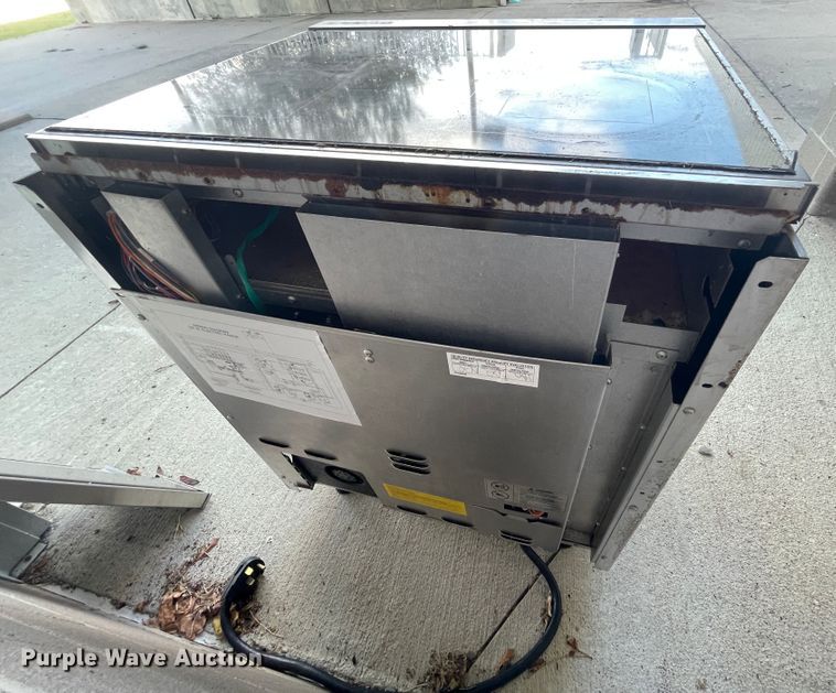 image for item JQ9403 Viking  electric range