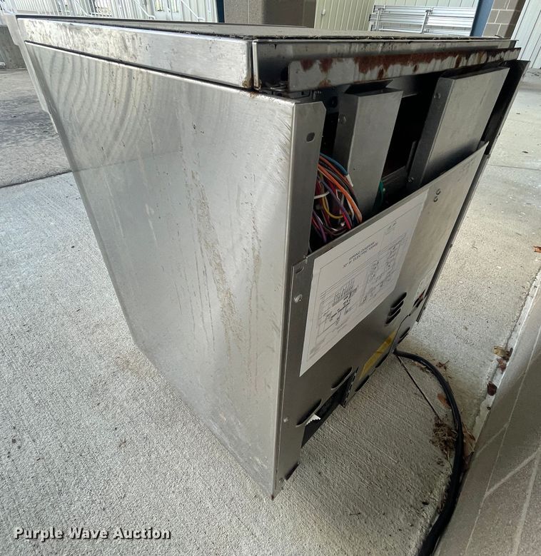 image for item JQ9403 Viking  electric range