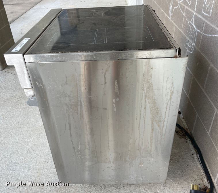 image for item JQ9403 Viking  electric range