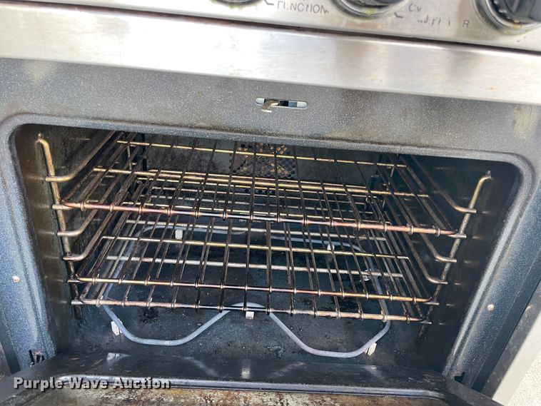 image for item JQ9403 Viking  electric range