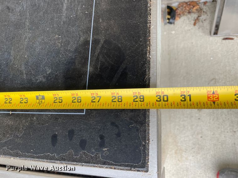 image for item JQ9403 Viking  electric range