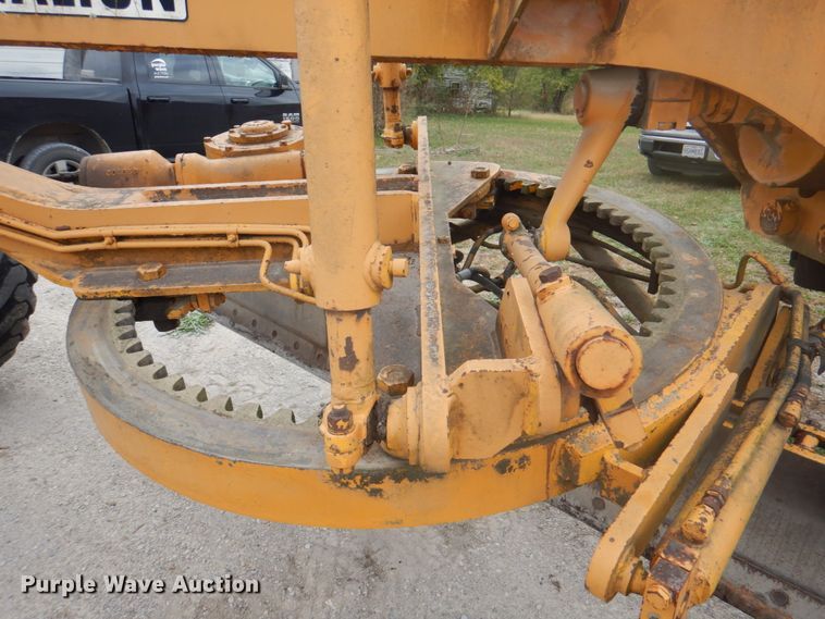 image for item JS9209 1970 Galion 104B  rigid frame motor grader