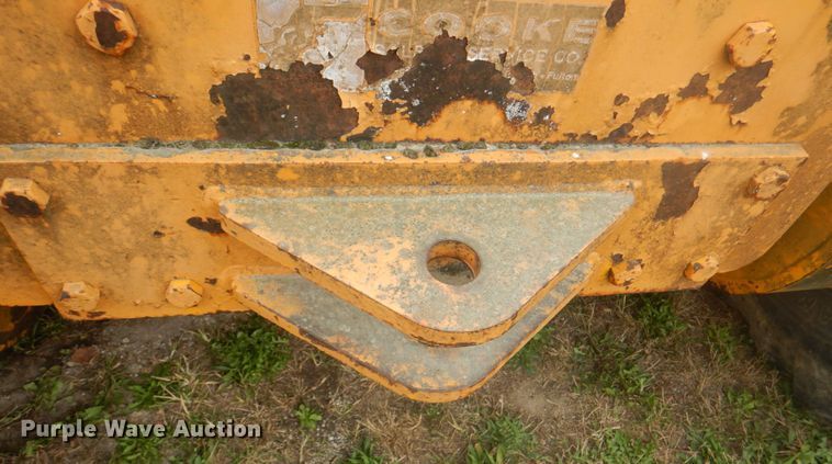 image for item JS9209 1970 Galion 104B  rigid frame motor grader