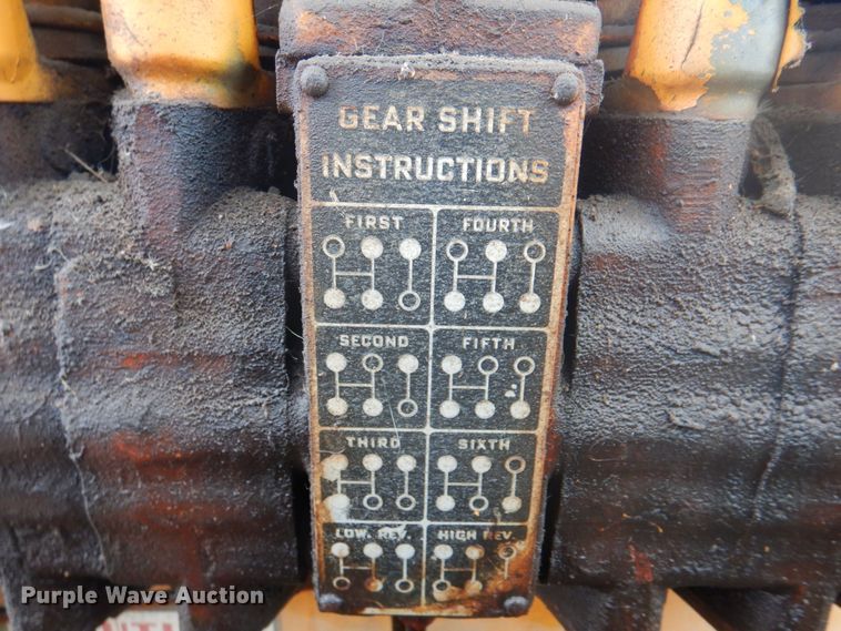 image for item JS9209 1970 Galion 104B  rigid frame motor grader