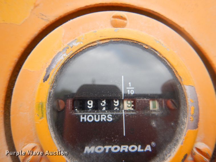 image for item JS9209 1970 Galion 104B  rigid frame motor grader