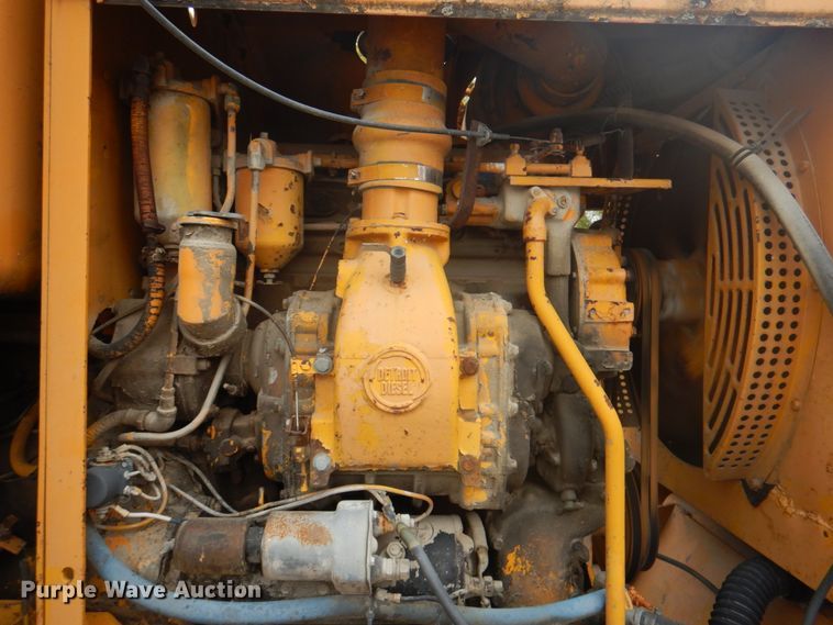 image for item JS9209 1970 Galion 104B  rigid frame motor grader