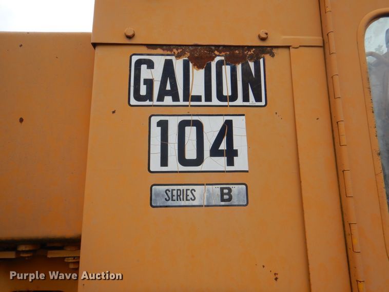 image for item JS9209 1970 Galion 104B  rigid frame motor grader