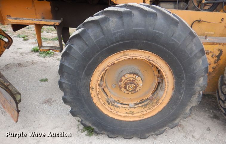 image for item JS9209 1970 Galion 104B  rigid frame motor grader