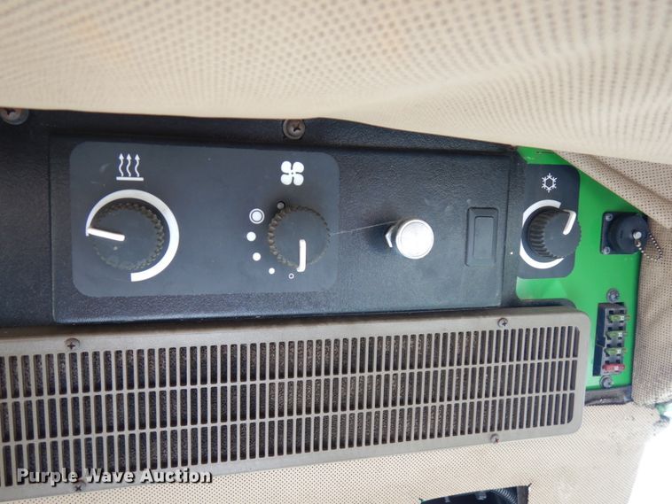 image for item JS9507 1999 John Deere 5310  tractor