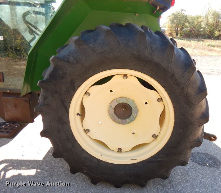 image for item JS9507 1999 John Deere 5310  tractor