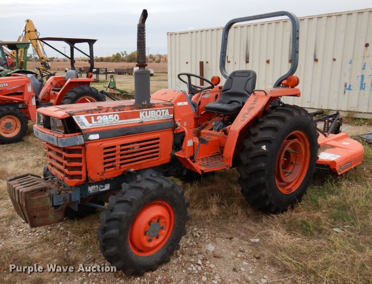 image for item JT9469 Kubota L2850  MFWD tractor