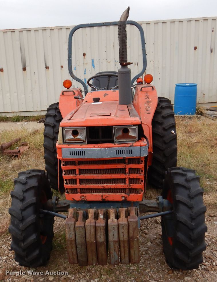 image for item JT9469 Kubota L2850  MFWD tractor