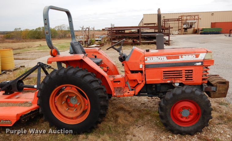 image for item JT9469 Kubota L2850  MFWD tractor