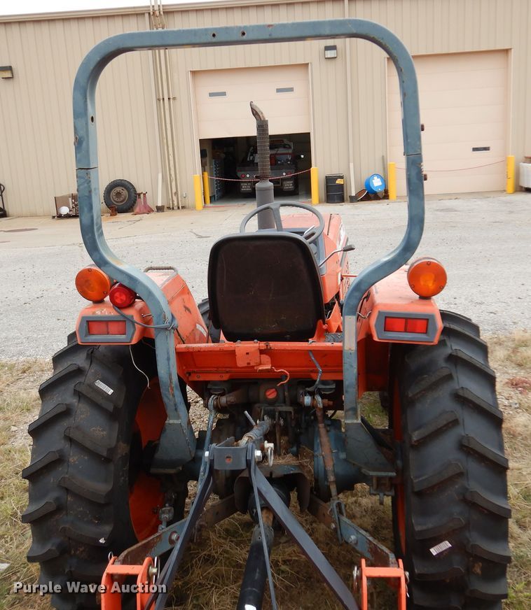 image for item JT9469 Kubota L2850  MFWD tractor