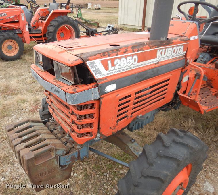 image for item JT9469 Kubota L2850  MFWD tractor