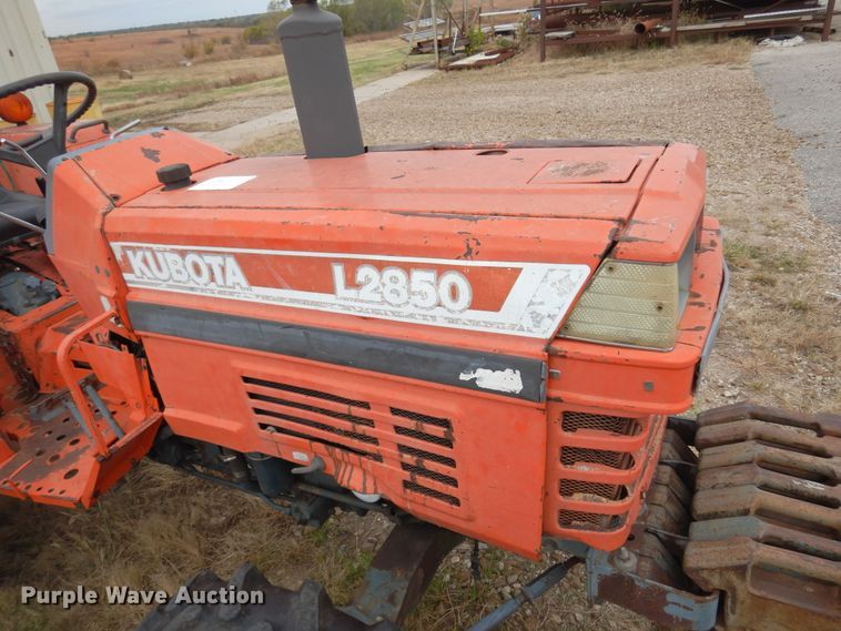image for item JT9469 Kubota L2850  MFWD tractor