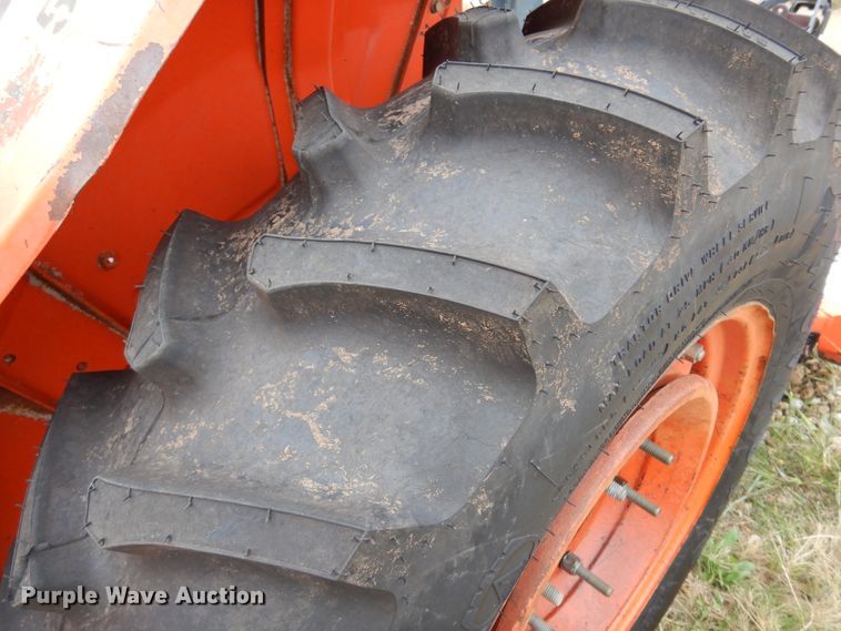 image for item JT9469 Kubota L2850  MFWD tractor