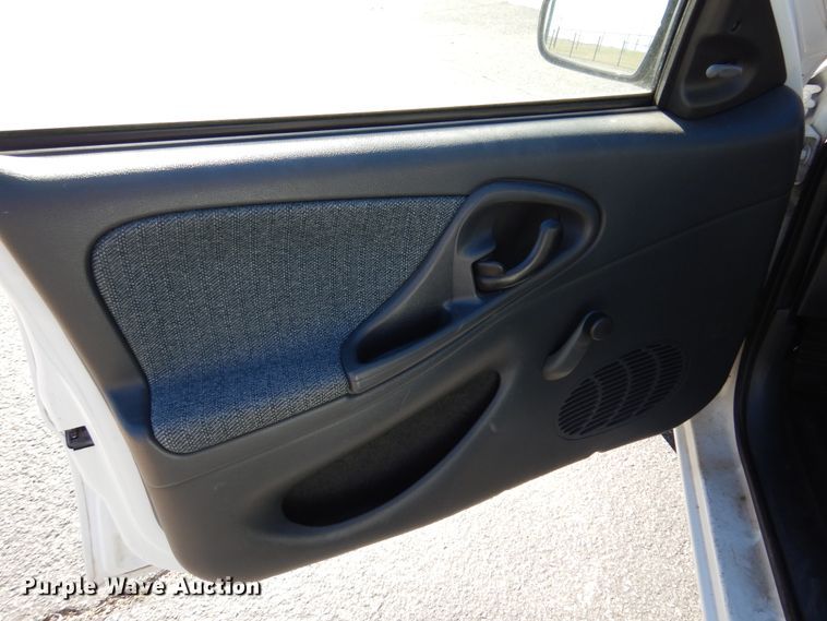 image for item JT9479 2004 Chevrolet Cavalier