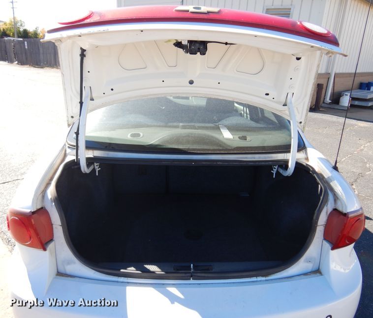 image for item JT9479 2004 Chevrolet Cavalier