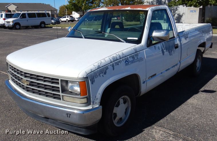 image for item JT9481 1993 Chevrolet Silverado 1500  pickup truck