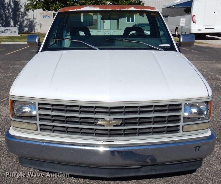 image for item JT9481 1993 Chevrolet Silverado 1500  pickup truck