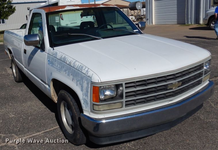 image for item JT9481 1993 Chevrolet Silverado 1500  pickup truck