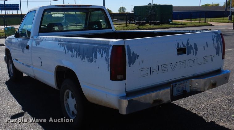 image for item JT9481 1993 Chevrolet Silverado 1500  pickup truck