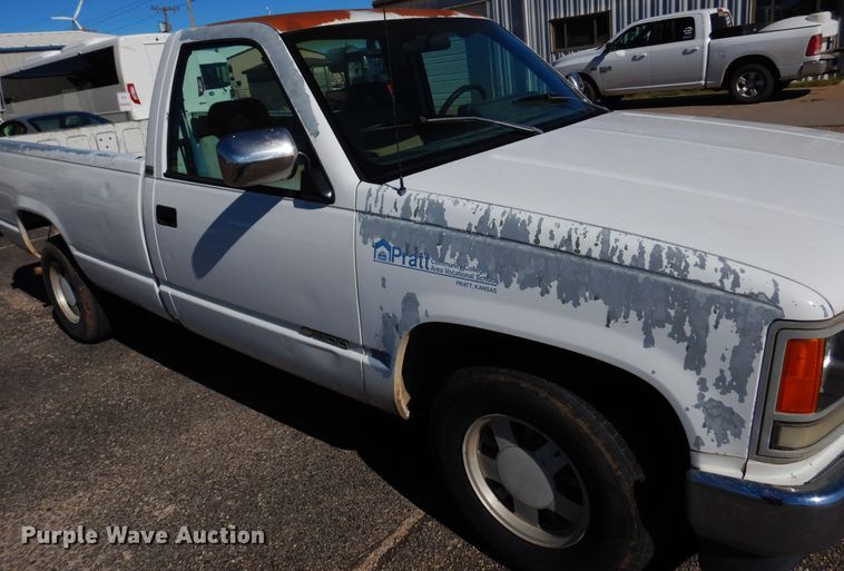 image for item JT9481 1993 Chevrolet Silverado 1500  pickup truck