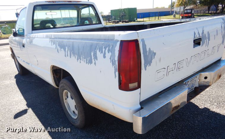 image for item JT9481 1993 Chevrolet Silverado 1500  pickup truck