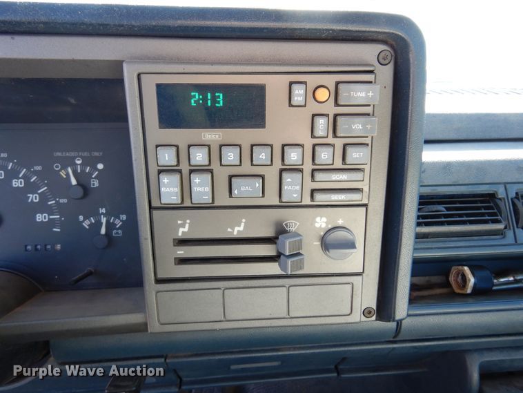 image for item JT9481 1993 Chevrolet Silverado 1500  pickup truck