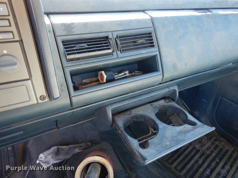 image for item JT9481 1993 Chevrolet Silverado 1500  pickup truck