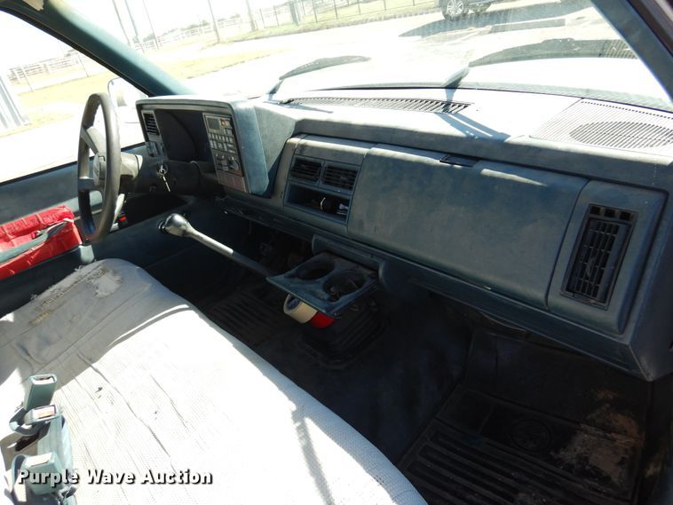 image for item JT9481 1993 Chevrolet Silverado 1500  pickup truck