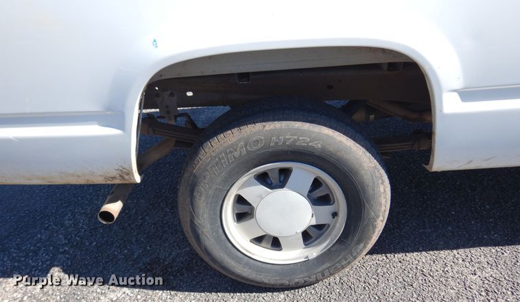 image for item JT9481 1993 Chevrolet Silverado 1500  pickup truck