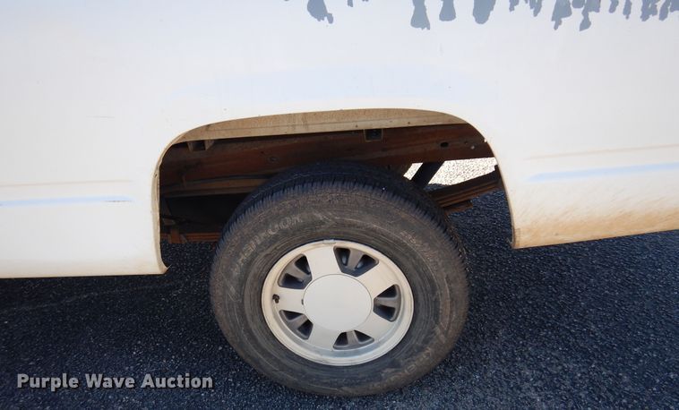 image for item JT9481 1993 Chevrolet Silverado 1500  pickup truck