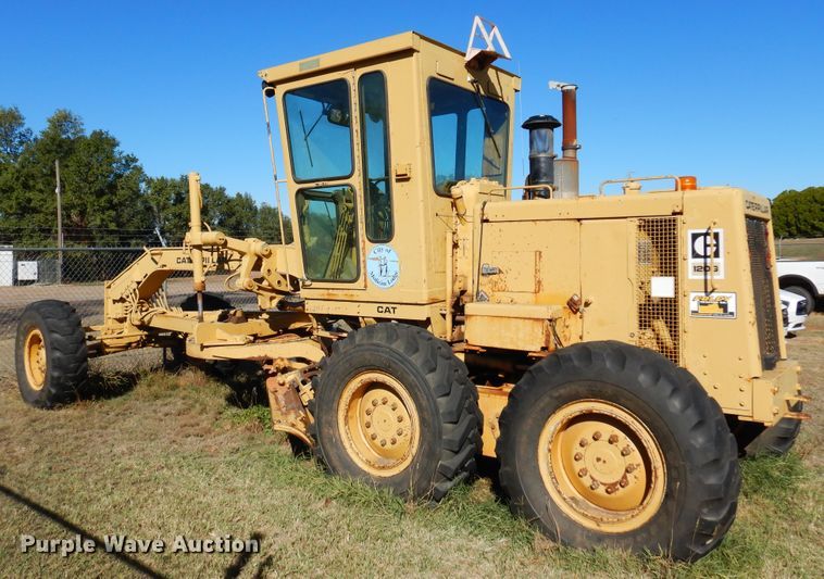 image for item JT9490 1981 Caterpillar 120G  motor grader