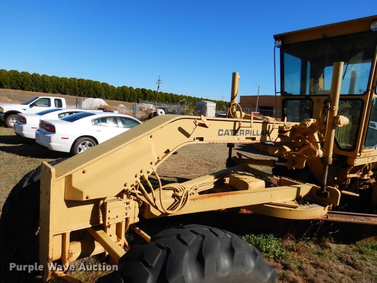 image for item JT9490 1981 Caterpillar 120G  motor grader