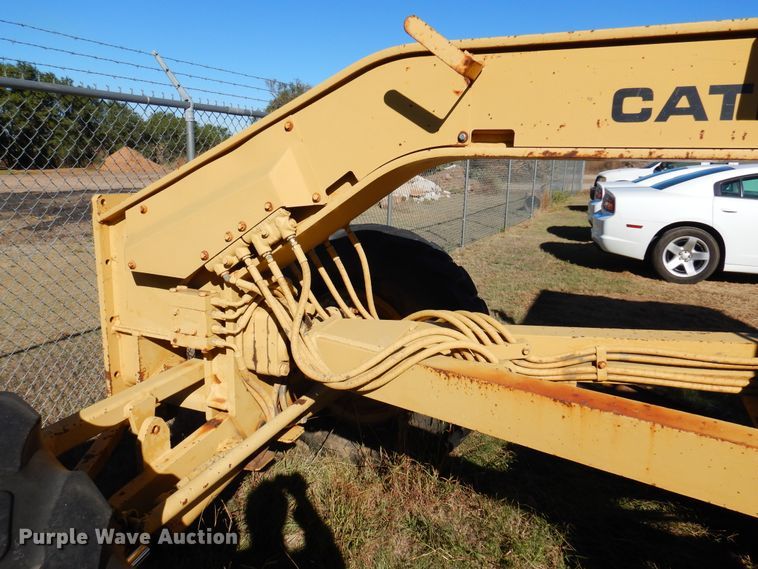 image for item JT9490 1981 Caterpillar 120G  motor grader