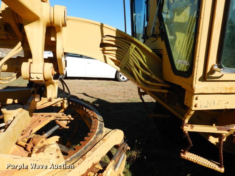 image for item JT9490 1981 Caterpillar 120G  motor grader